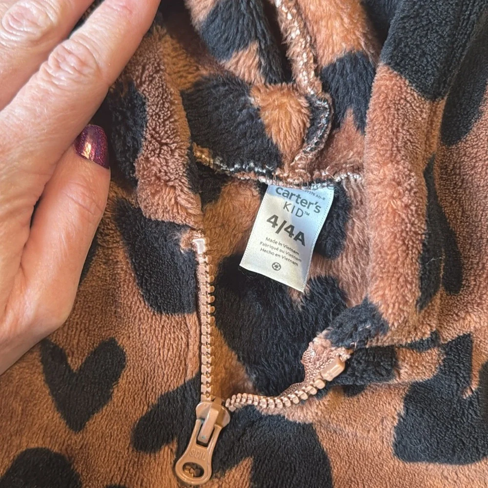 2/$10 4T Cozy Brown Heart-Patterned Kids Jacket